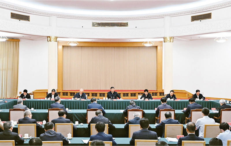 　2024年5月23日下午，中共中央總書記、國家主席、中央軍委主席習(xí)近平在山東省濟(jì)南市主持召開企業(yè)和專家座談會并發(fā)表重要講話。 新華社記者 謝環(huán)馳/攝